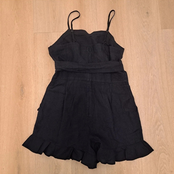 NEW LOFT Black Ruffle Belted Sleeveless Linen Blend One Piece Romper Size 10 - Picture 4 of 7